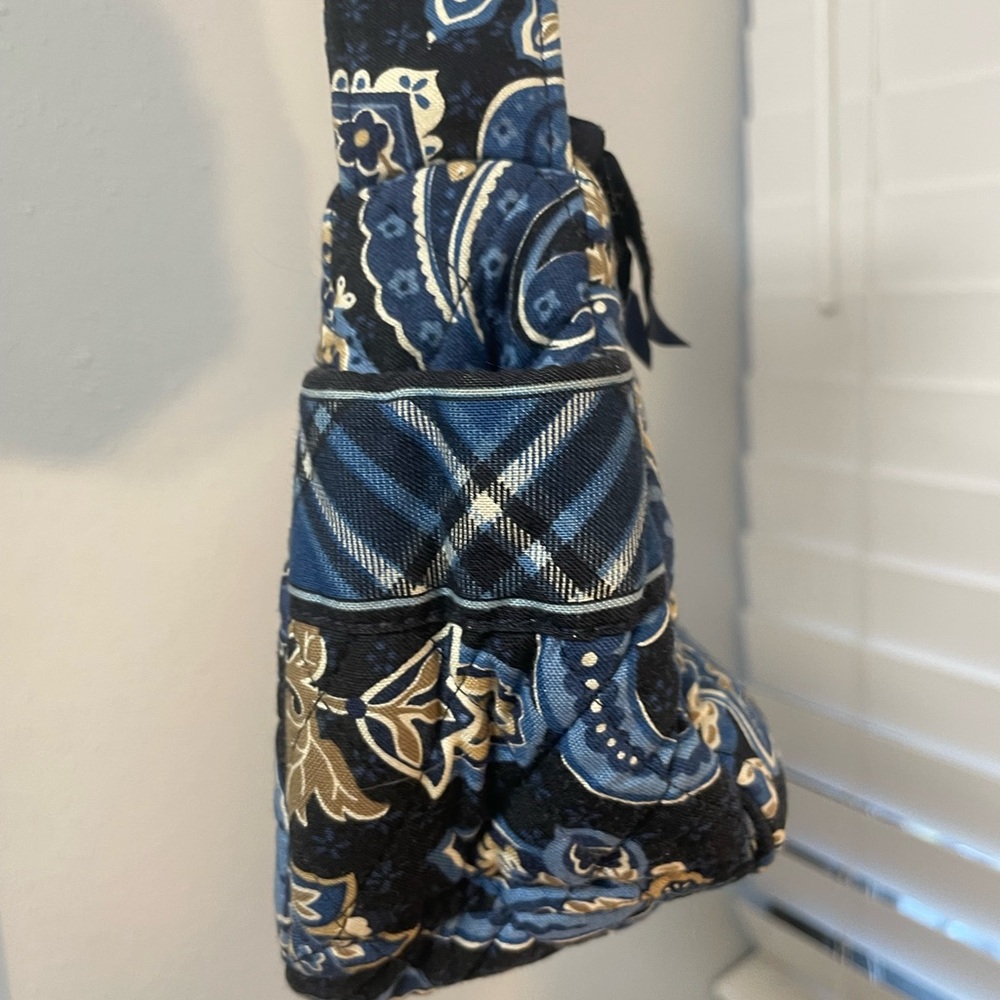Vera Bradley “Windsor Navy” Shoulder bag - Picture 3 of 12